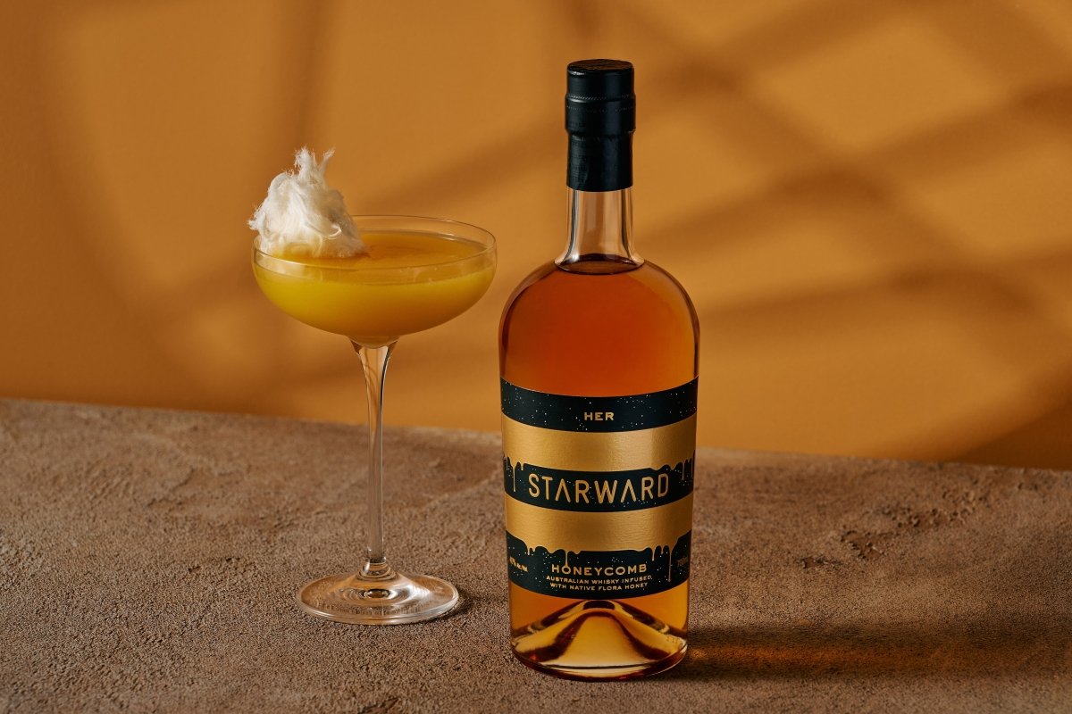 HONEYCOMB BEE MANGO COCKTAIL